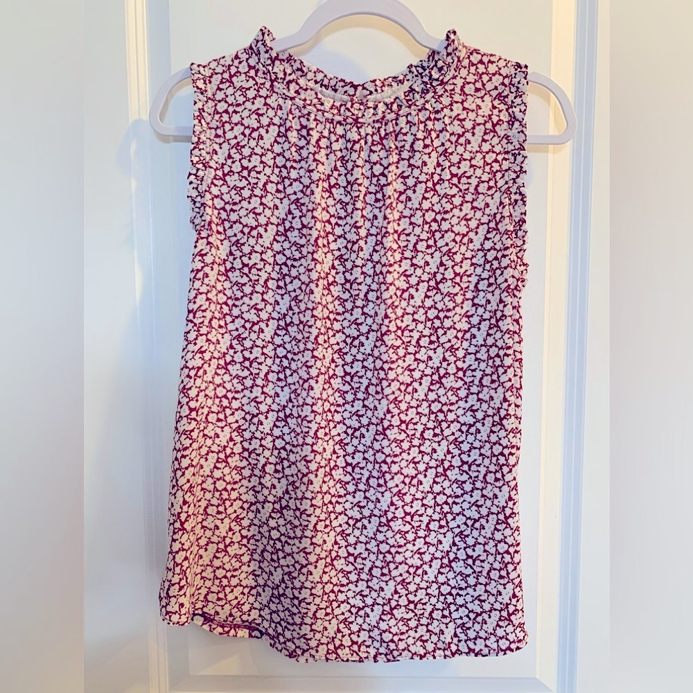 LOFT Pretty Floral Top Ruffle Details-Size Small